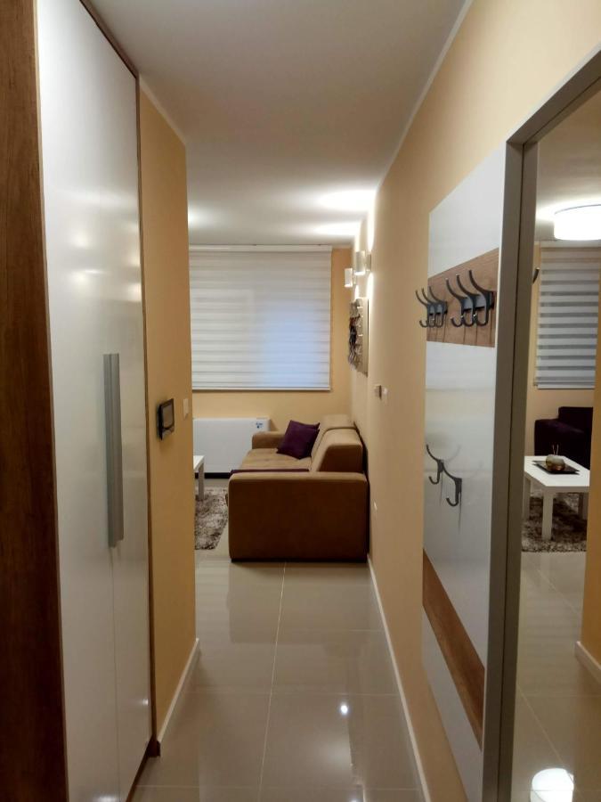 Apartment Cherry Gold Zrenjanin Exterior foto